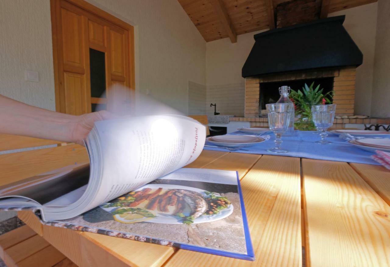 Holiday Home Kipo I Lunja メドゥリン エクステリア 写真
