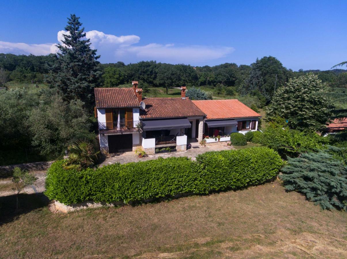 Holiday Home Kipo I Lunja メドゥリン エクステリア 写真
